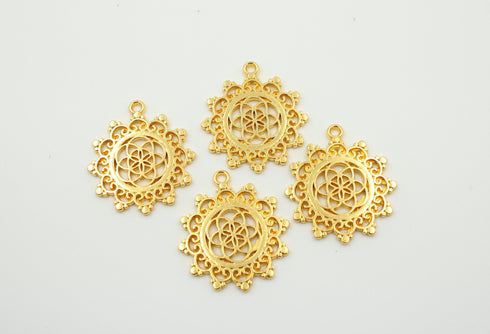 set of 1, Gold Pendant, 34mm x 30mm, sold as 1 piece.